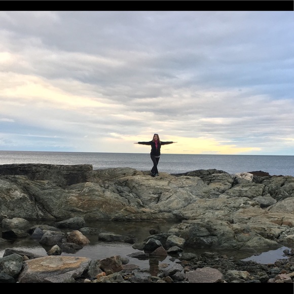 Meet your Posher, Heather - Picture 4 of 6